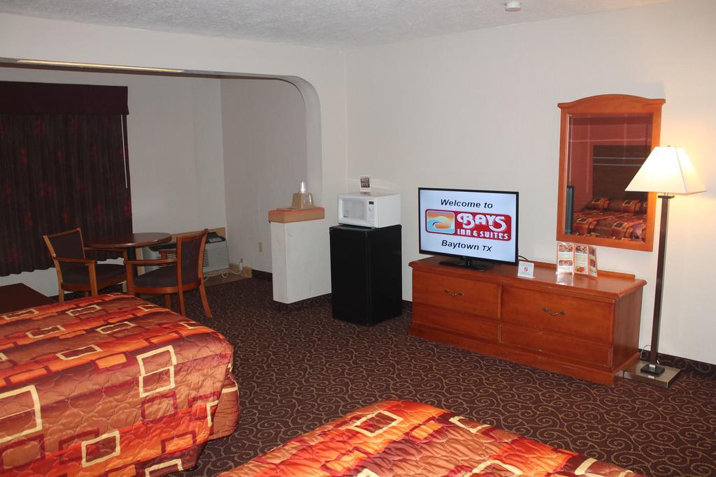 Bays Inn And Suites ベイタウン エクステリア 写真
