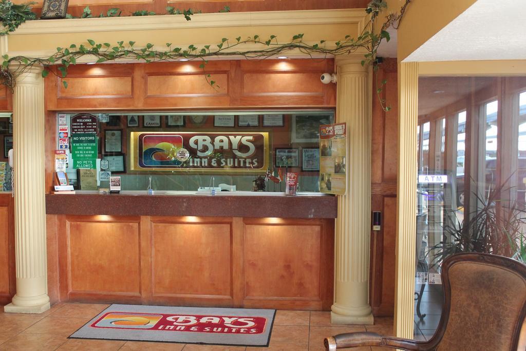Bays Inn And Suites ベイタウン エクステリア 写真